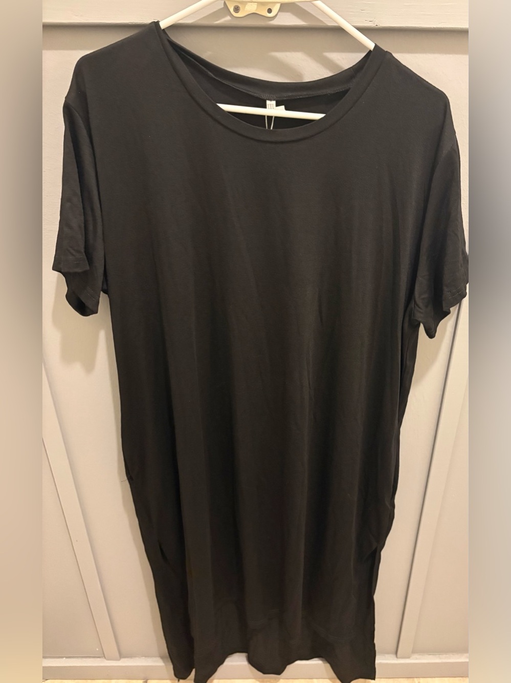 Alaster Queen Black Hi-Low Maxi T-Shirt Dress